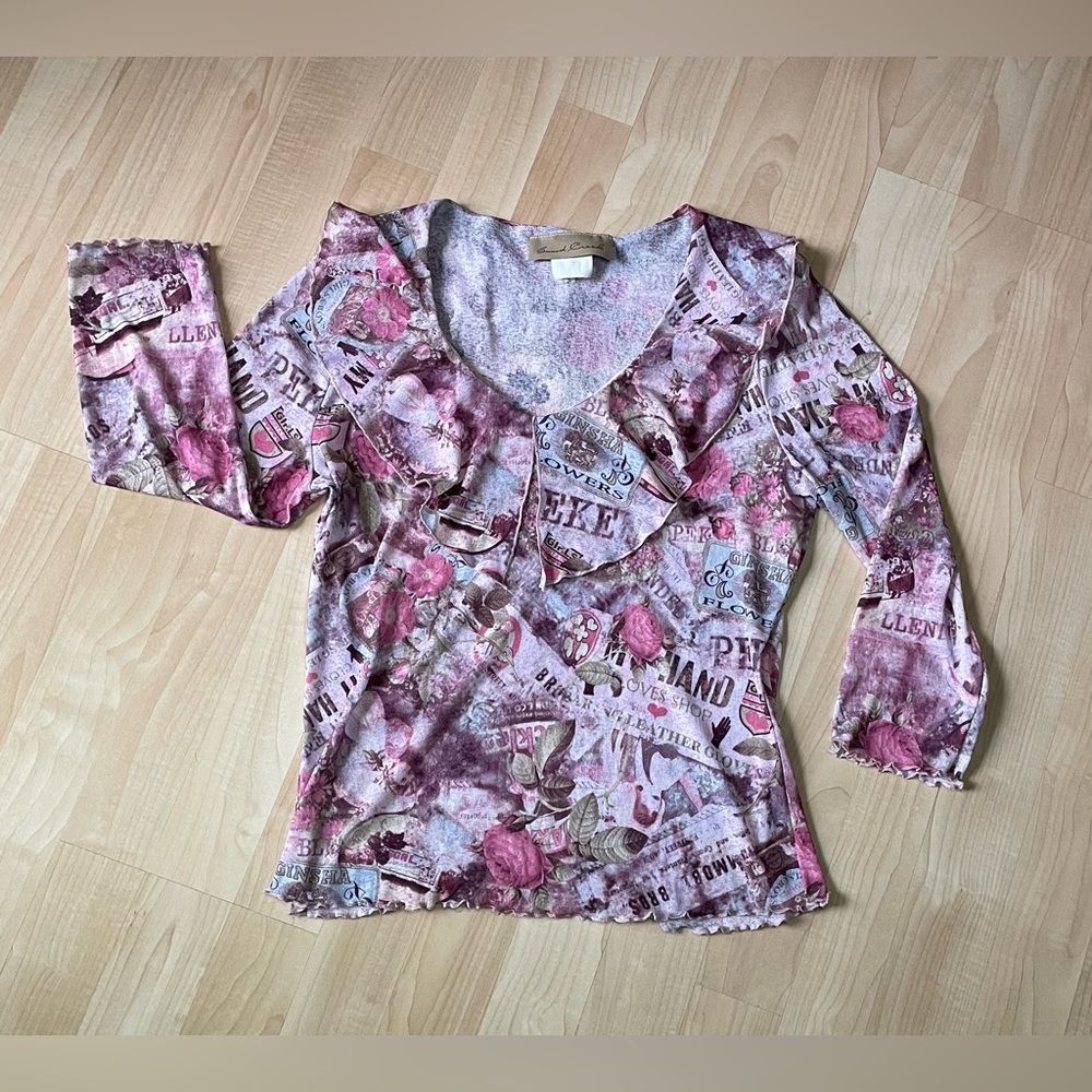 Vintage 1990s Pastel Floral 3/4-Sleeve Top with Ruffled Neckline - Size Small